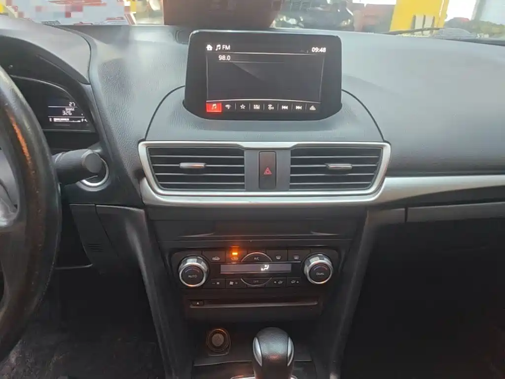 Mazda 3 Axela — миниатюра 13