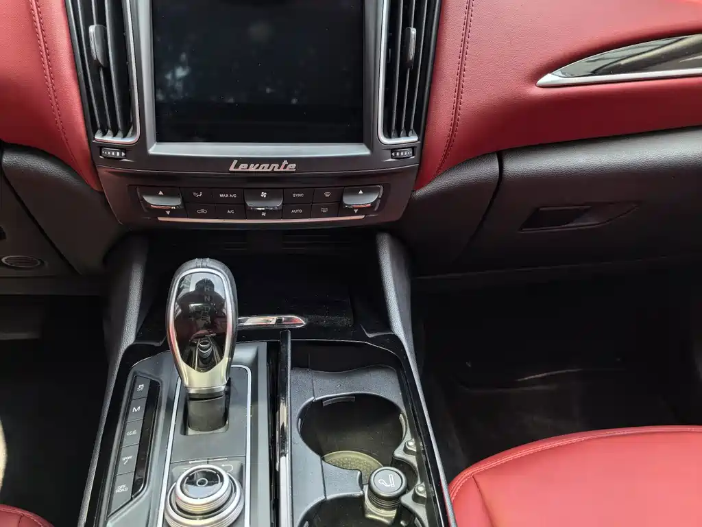 Maserati Levante — миниатюра 22