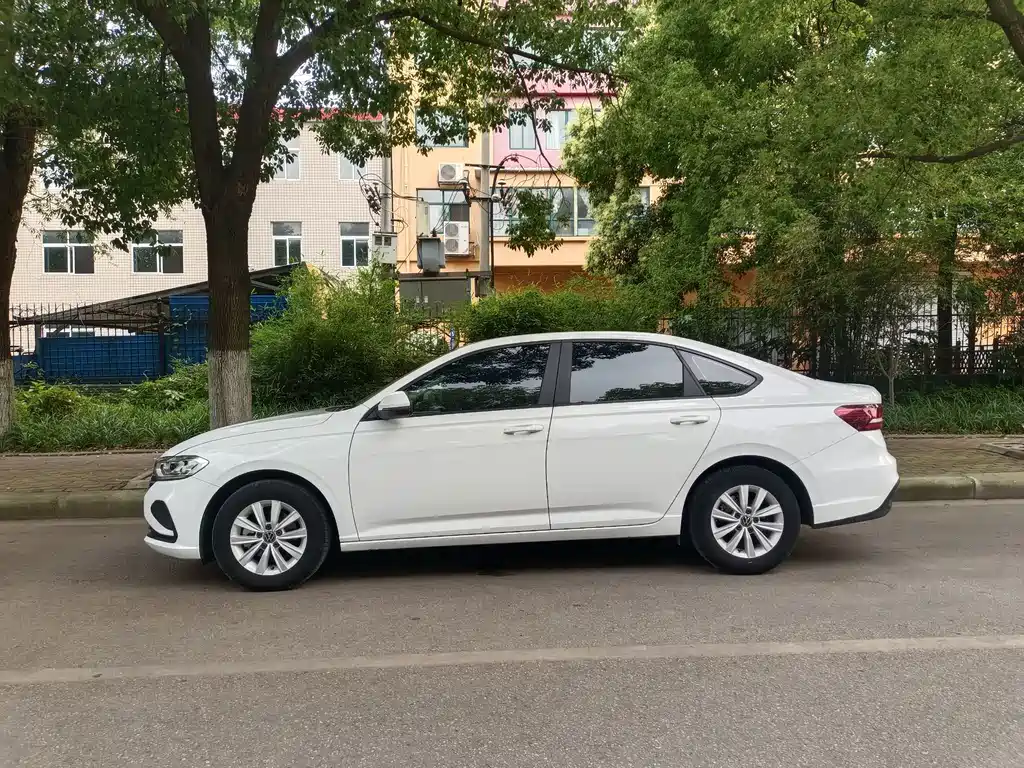 Volkswagen Lavida — миниатюра 7