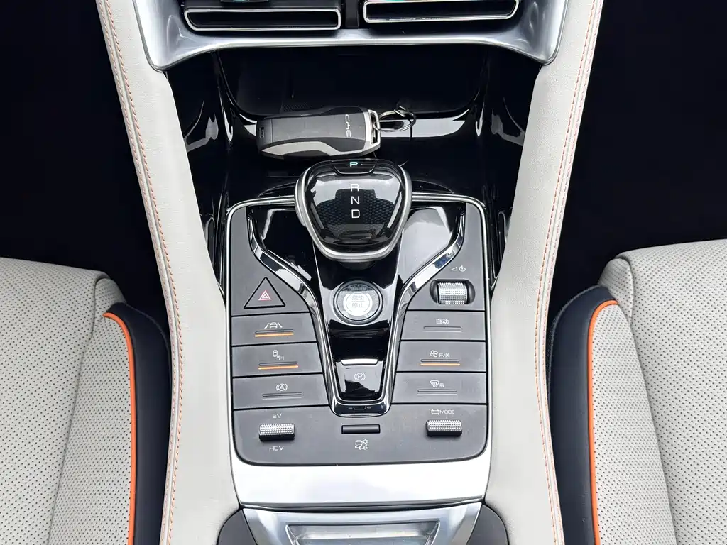 BYD PLUS New Energy — миниатюра 16