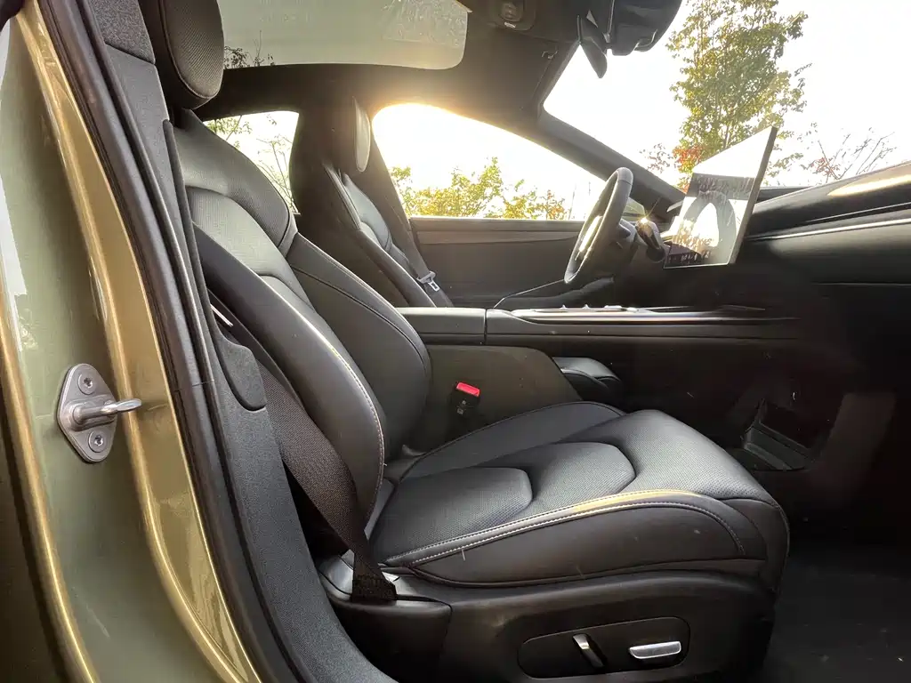 XIAOMI CAR XIAOMI SU7