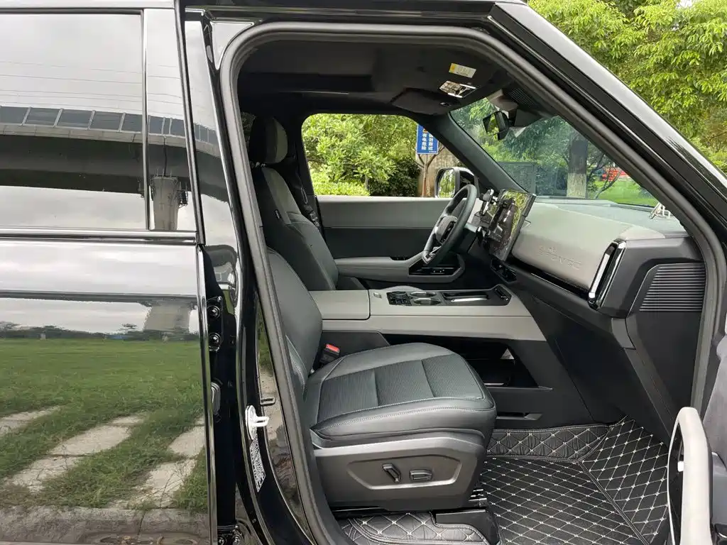 Ford Bronco Basecamp — миниатюра 16