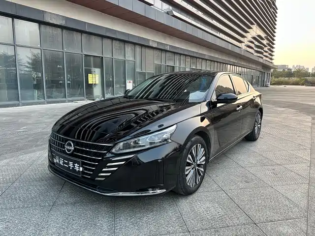 NISSAN TEANA