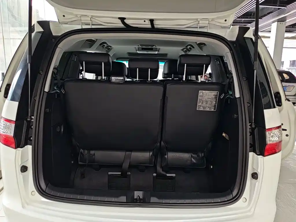 Luxgen Big 7 MPV — миниатюра 19