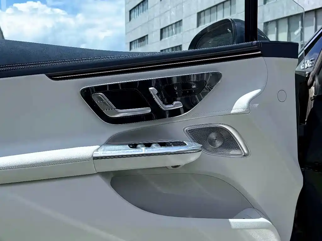 Mercedes-Benz EQE — миниатюра 7