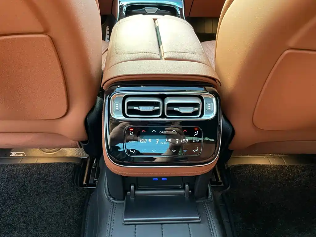 Mercedes-Benz S-Class — миниатюра 16