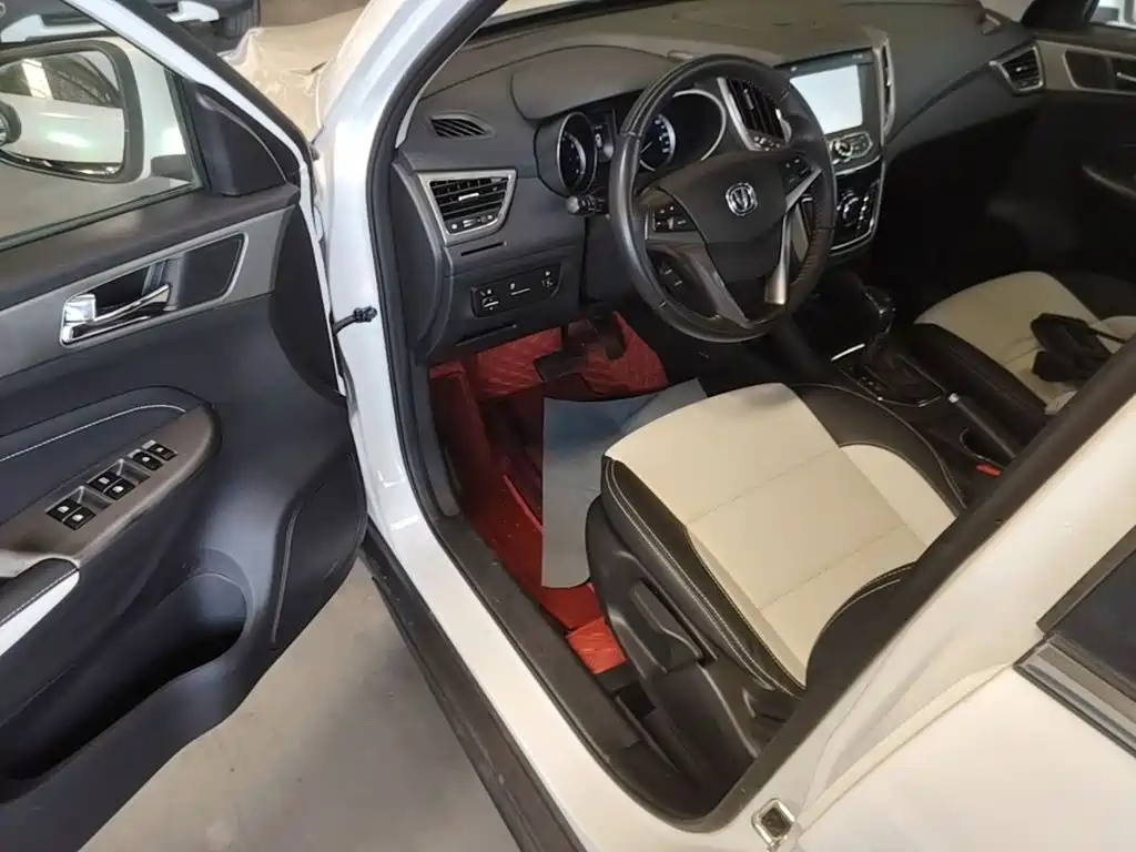 Changan CS35 — миниатюра 16