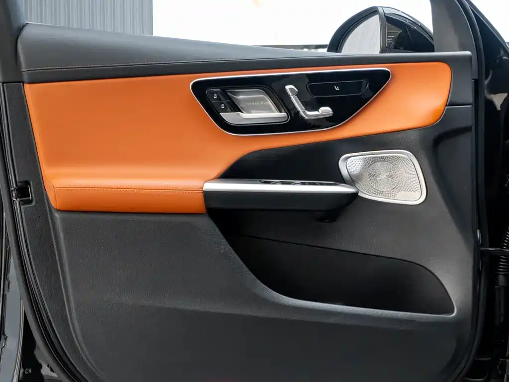 Mercedes-Benz GLC — миниатюра 21