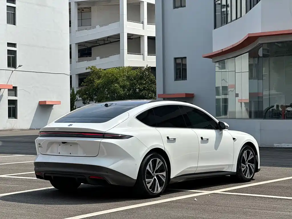 NIO ET5 — миниатюра 5