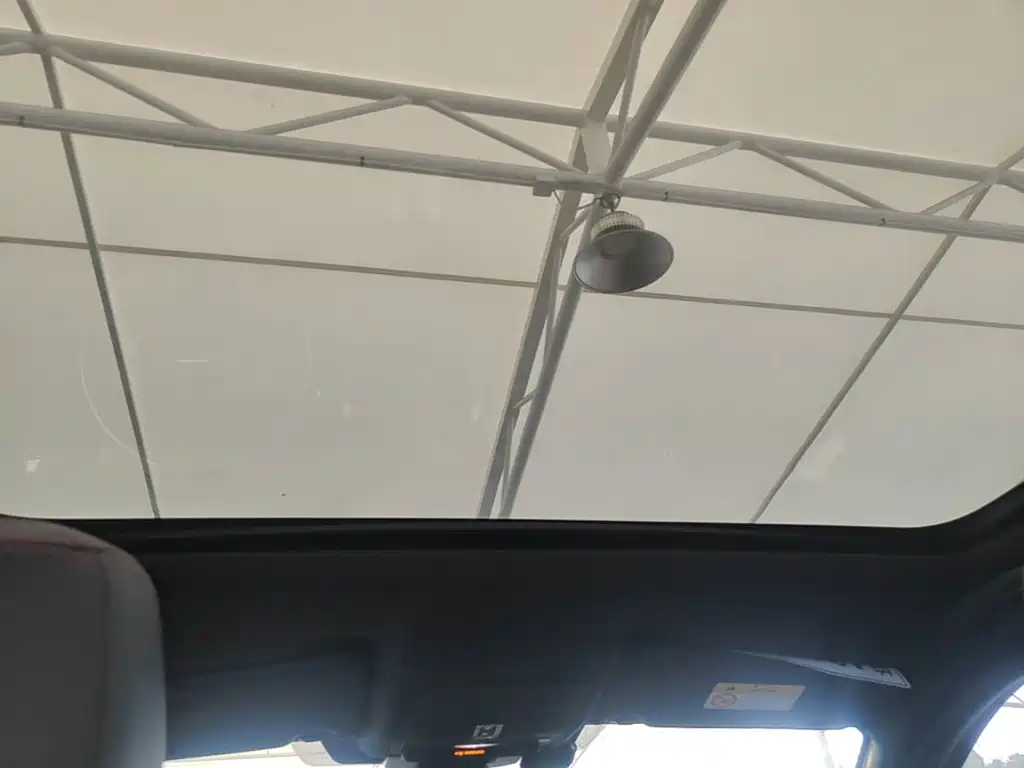 Land Rover Discovery Sport — миниатюра 18