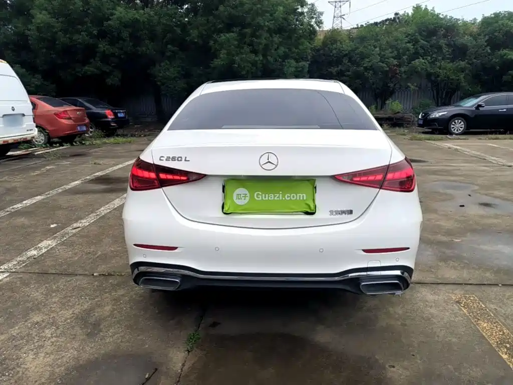 Mercedes-Benz C-Class — миниатюра 6