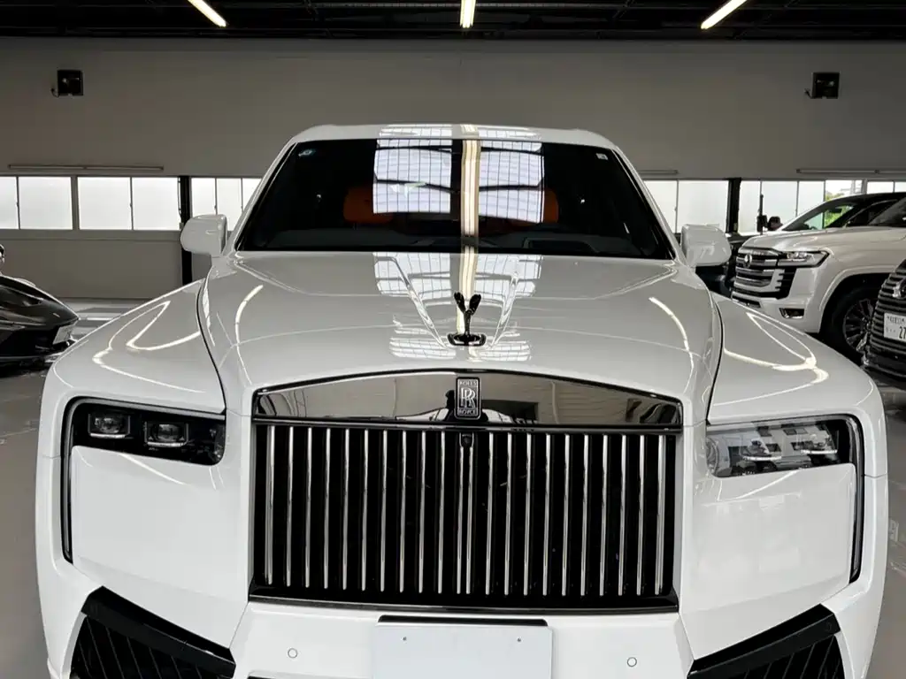 Rolls-Royce Cullinan — миниатюра 2