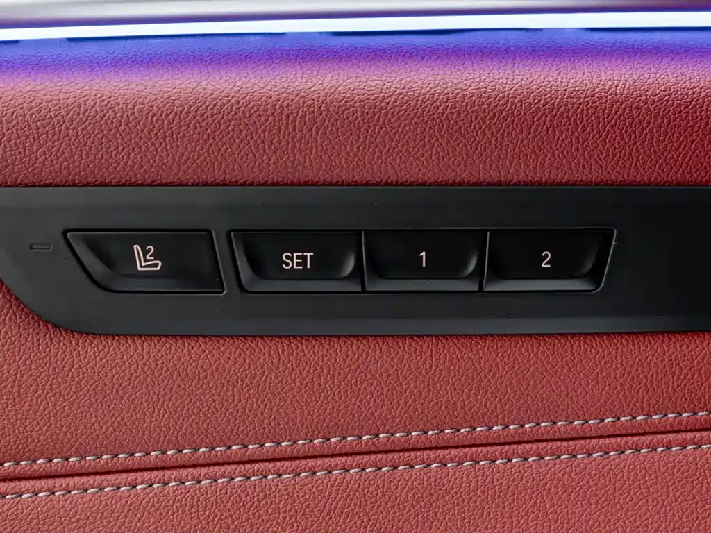 BMW 5 Series — миниатюра 23