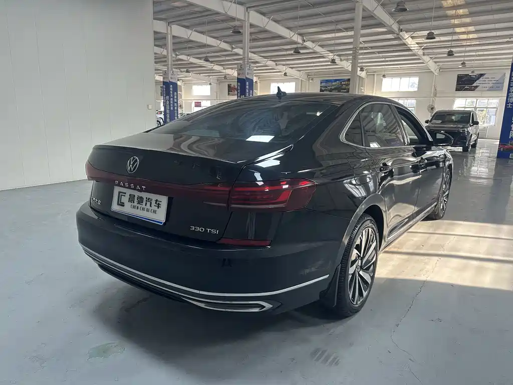 Volkswagen Passat — миниатюра 4