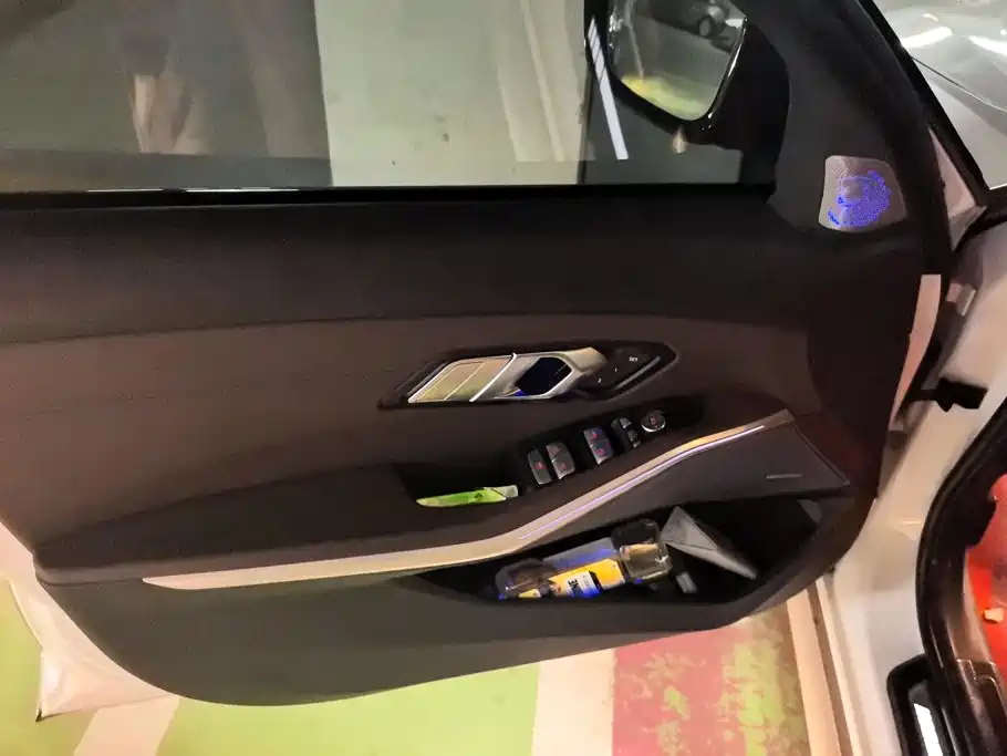 BMW 3 Series — миниатюра 7