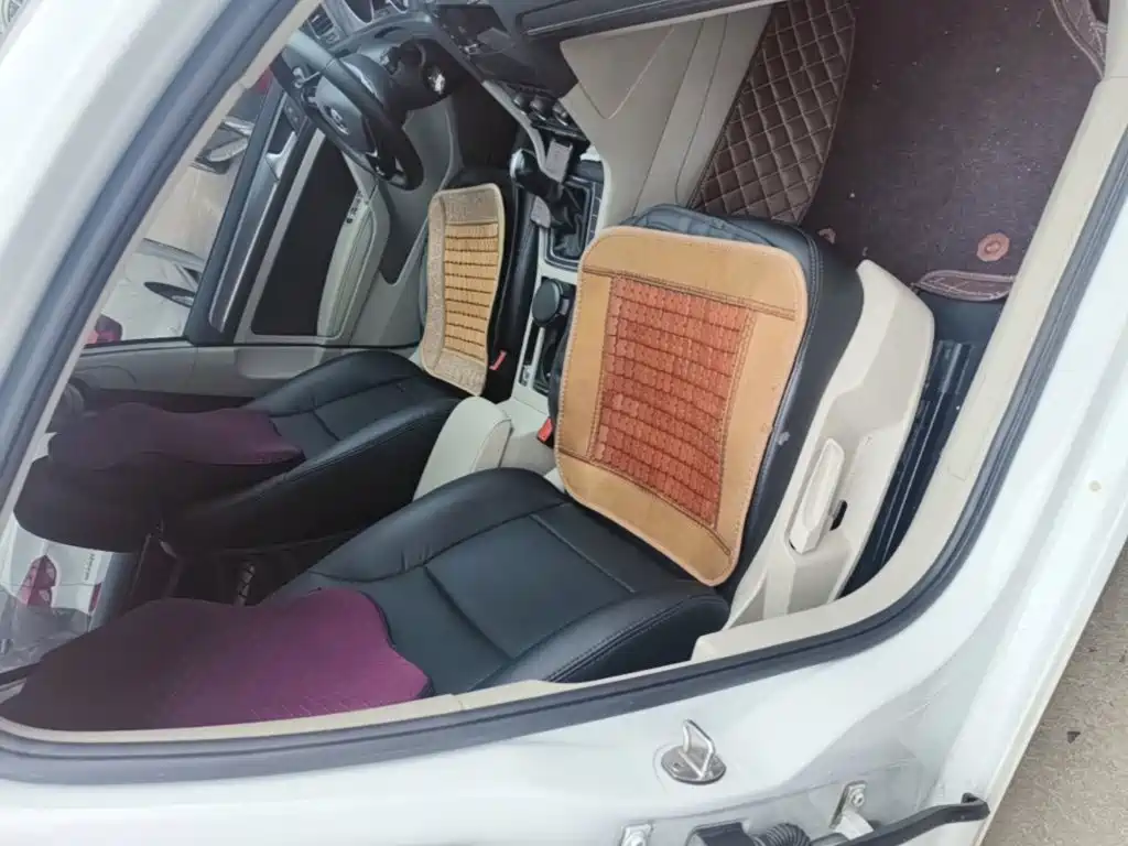 Volkswagen Golf — миниатюра 25