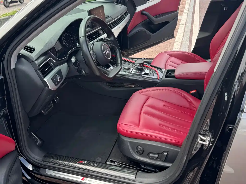 Audi A4L 2019 45 TFSI quattro Sport V