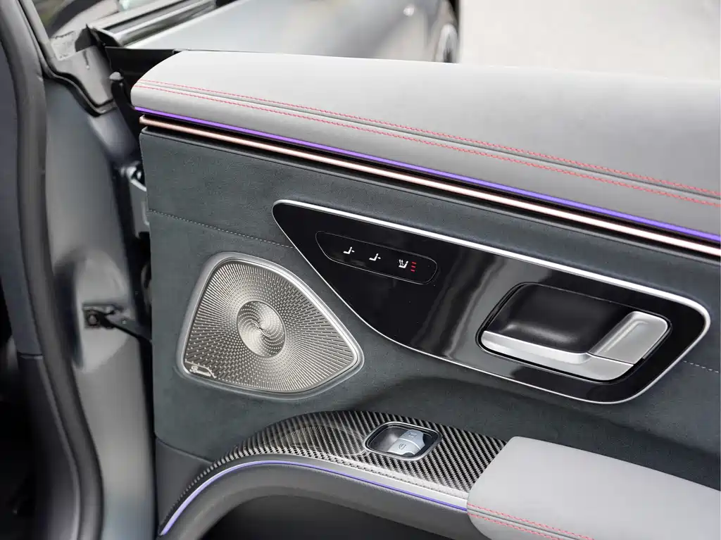 Mercedes-Benz EQS AMG — миниатюра 17