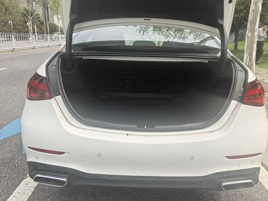 Mercedes-Benz C-Class - фото 11