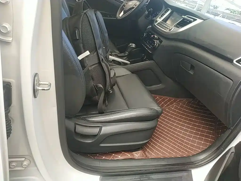 Hyundai Tucson — миниатюра 25