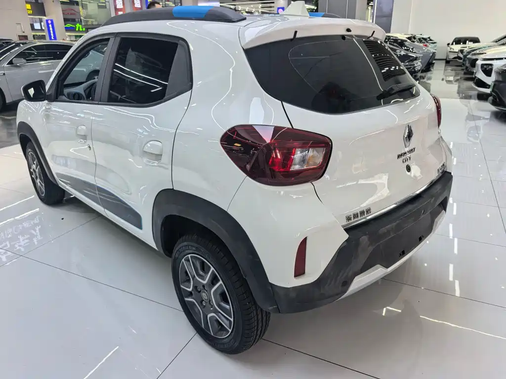 Renault City K-ZE — миниатюра 18