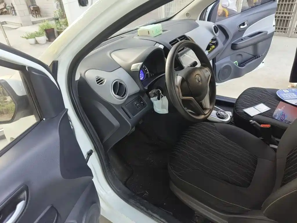 Changan Benben E-Star — миниатюра 12