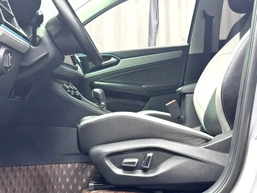 Jetta VS5 — миниатюра 4