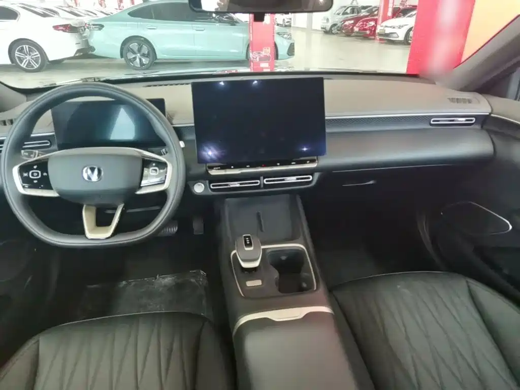 Changan Eado — миниатюра 10