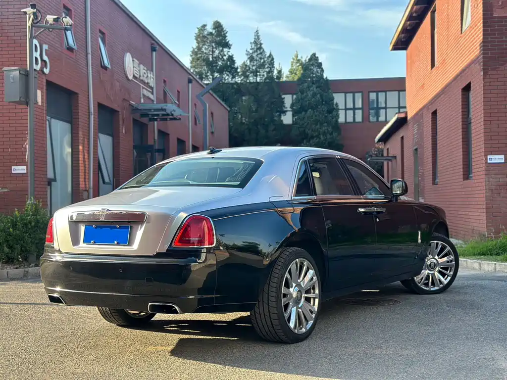 Rolls-Royce Ghost 2010 6.6T Standard