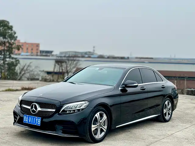 MERCEDES BENZ C CLASS