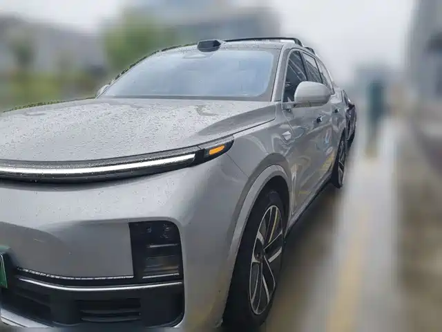 2023 Li Xiang L9