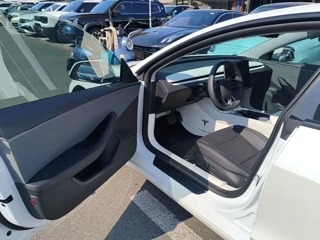 Tesla Model 3 — фотографии объявления, Фото 16