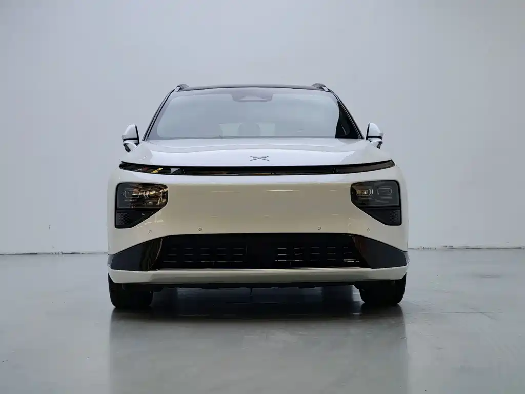XPeng G9 — миниатюра 2