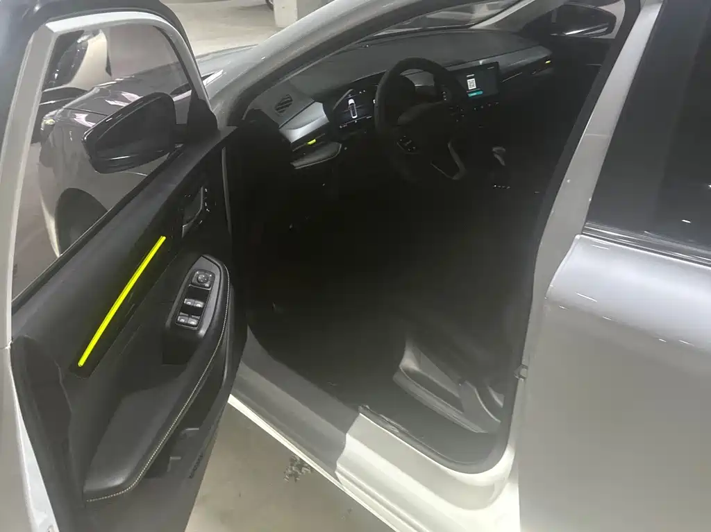 Roewe i5 — миниатюра 8