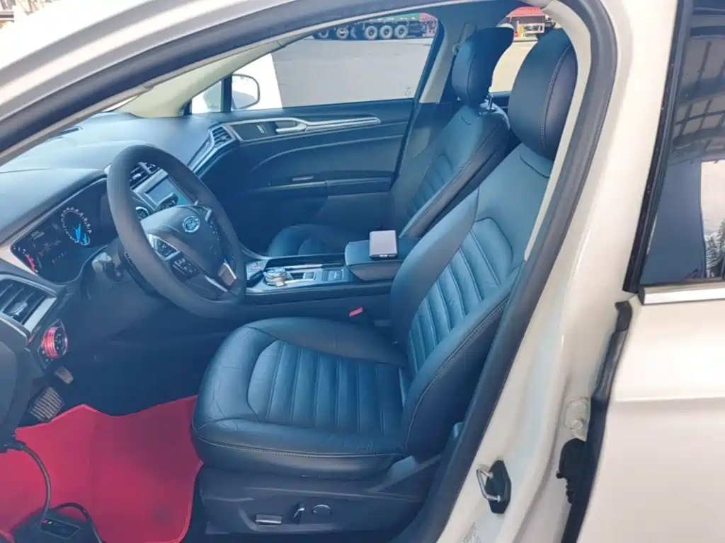 Ford Mondeo — миниатюра 15