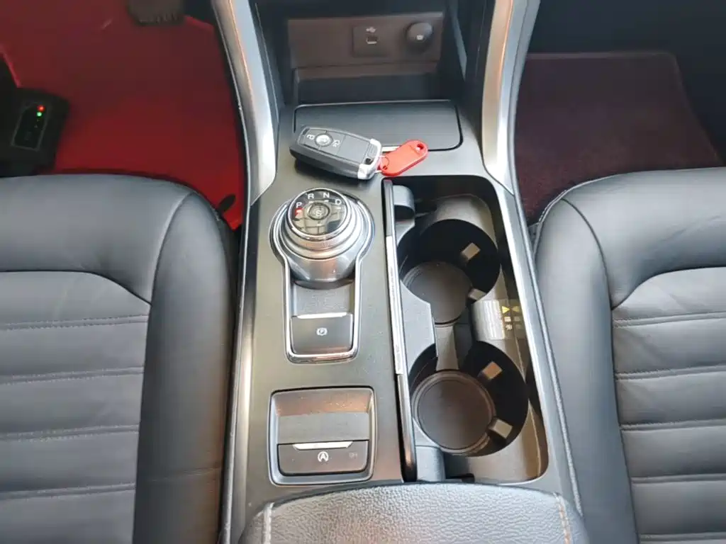Ford Mondeo — миниатюра 14