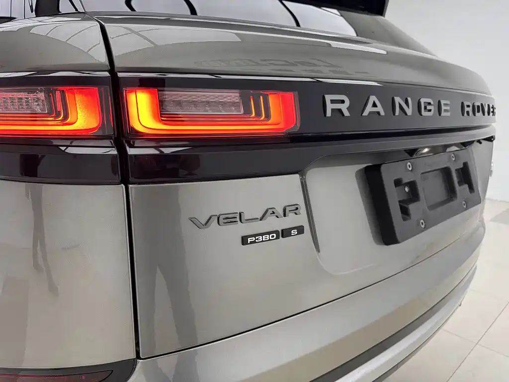 Land Rover Velar — миниатюра 18