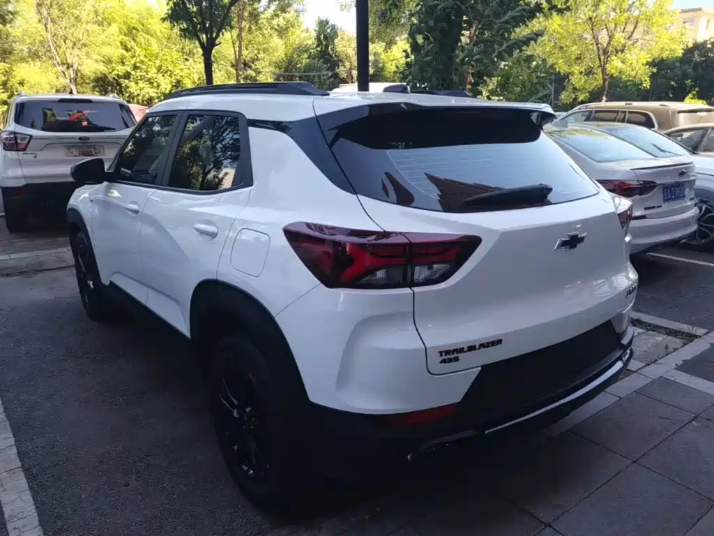 Chevrolet Tracker — миниатюра 5