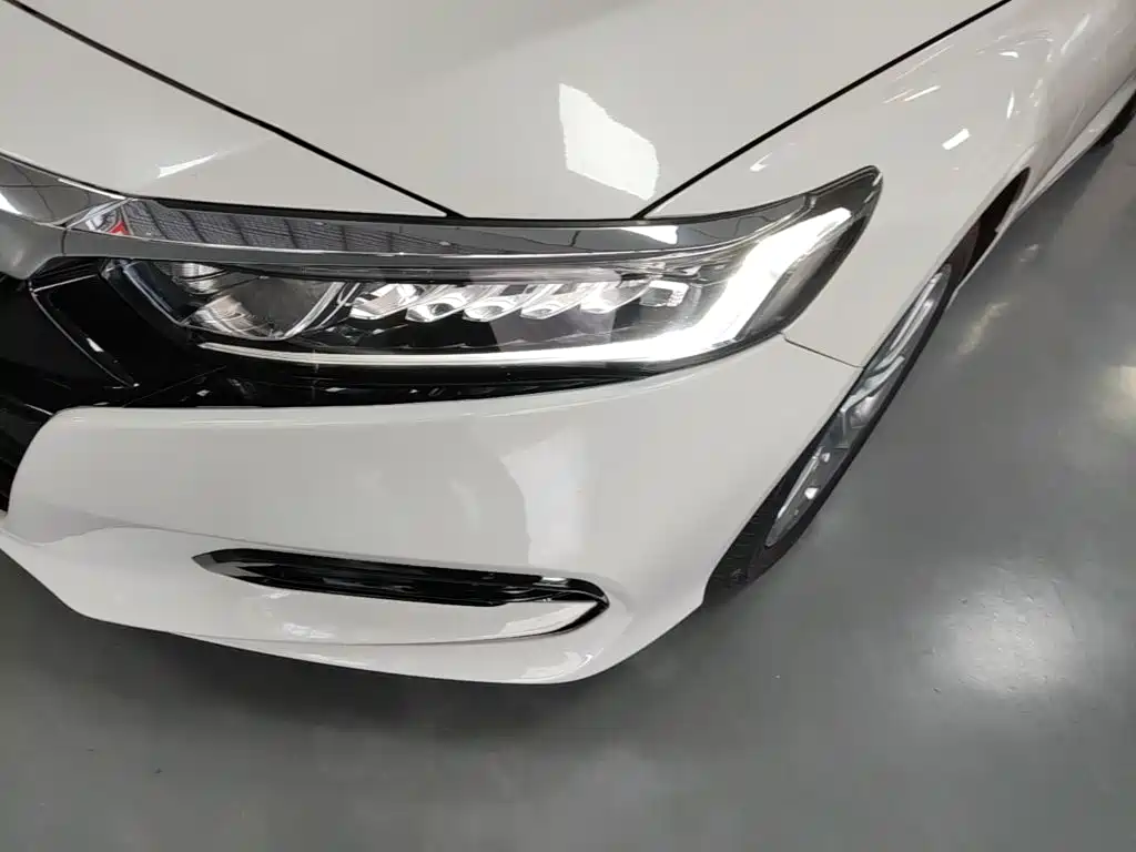 Honda Accord — миниатюра 24