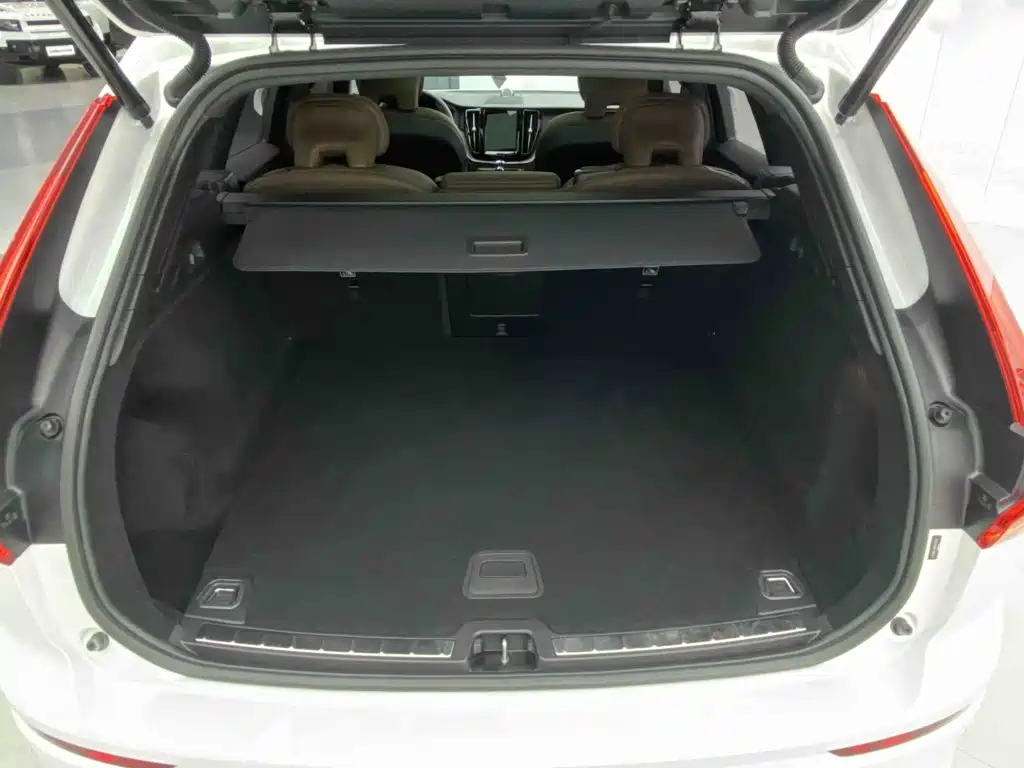 Volvo XC60 — миниатюра 8