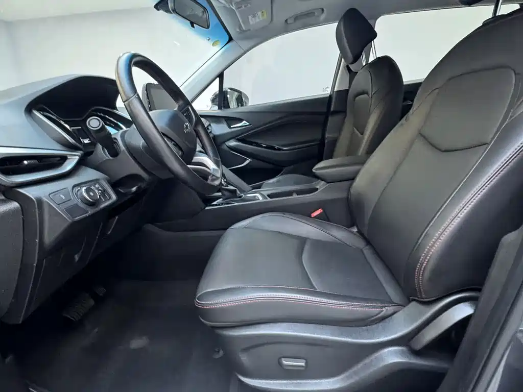 Chevrolet Volando — миниатюра 13