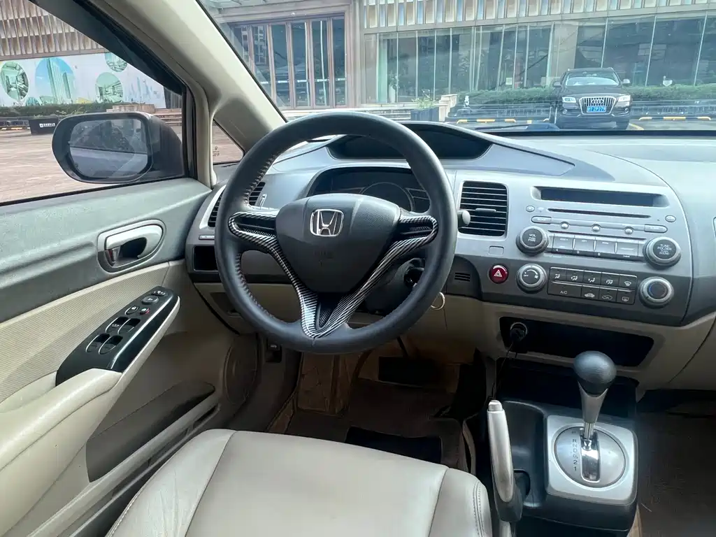 Honda Civic — миниатюра 16