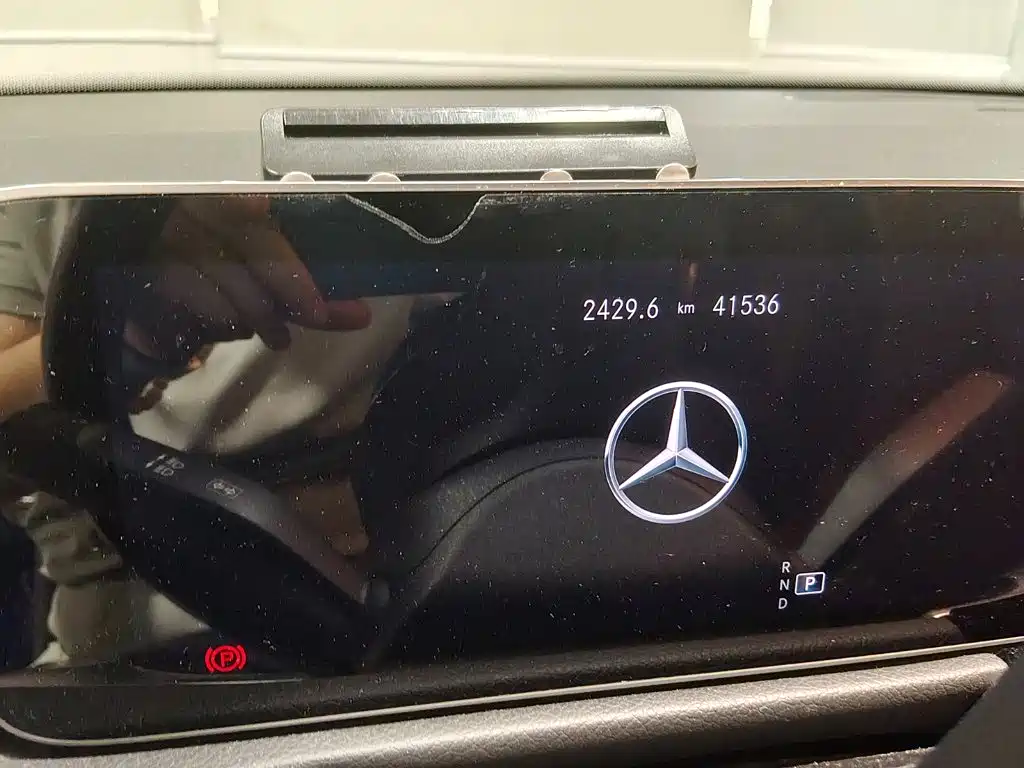 Mercedes-Benz GLB — миниатюра 12