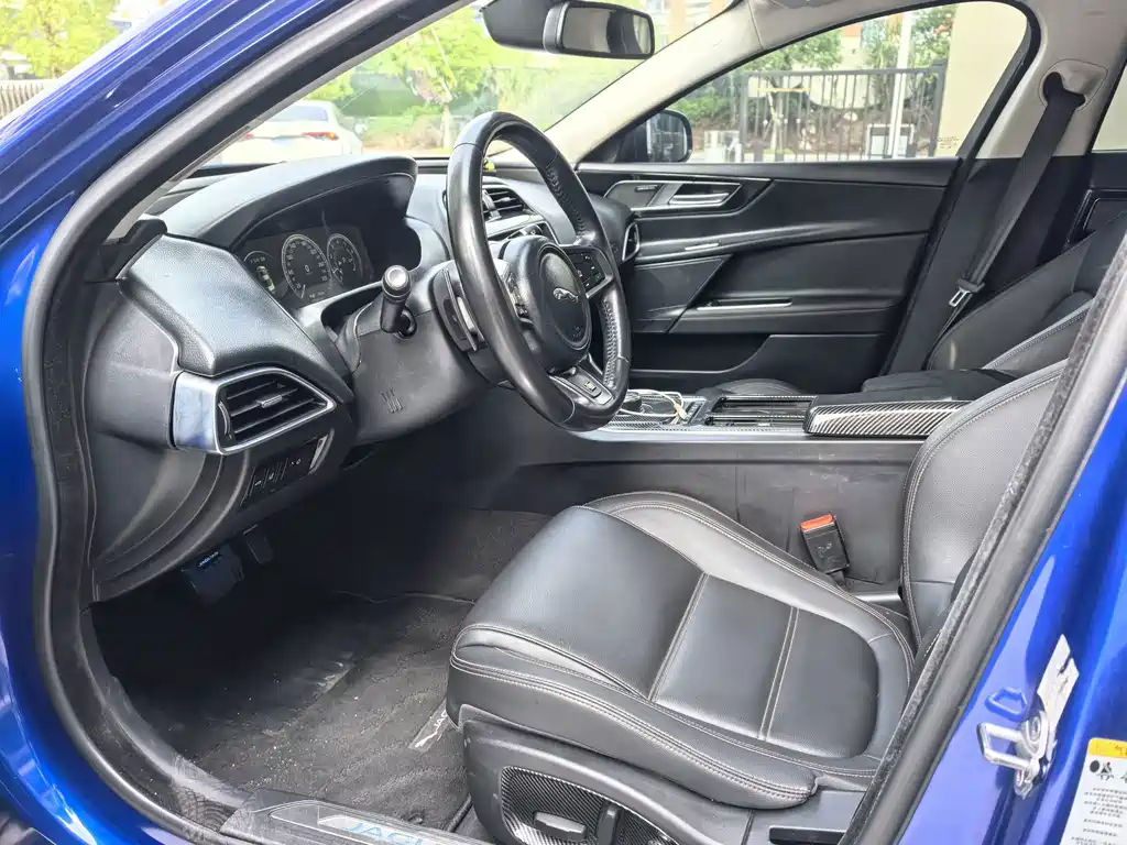 Jaguar XEL — миниатюра 6
