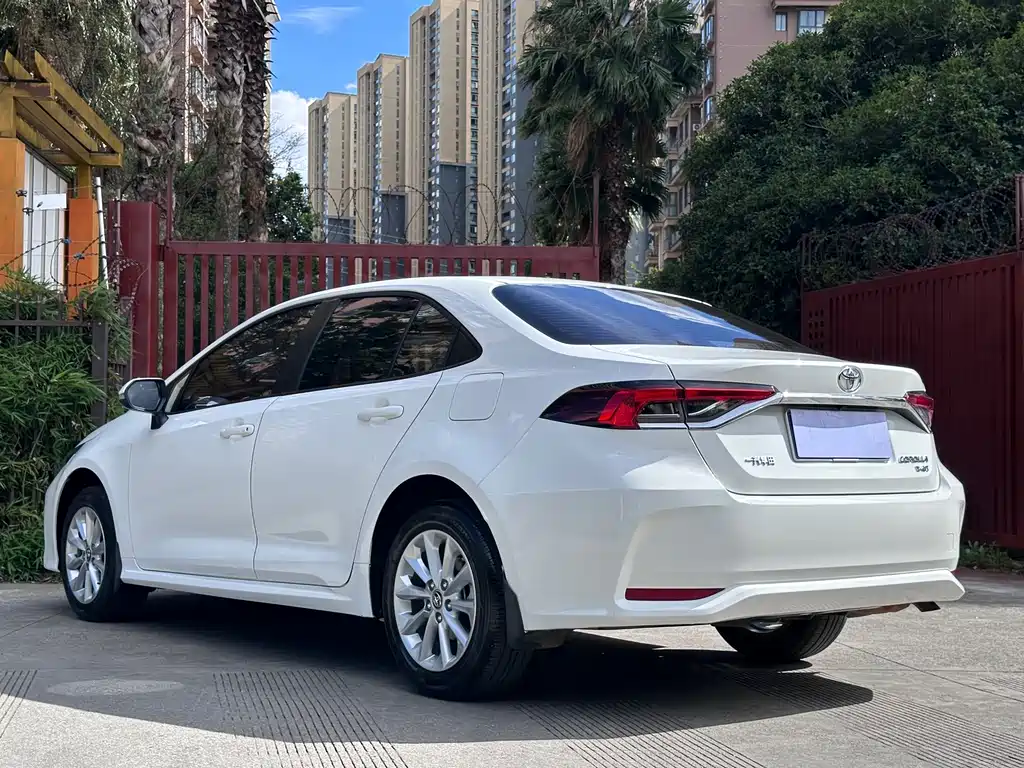 Toyota Corolla — миниатюра 18