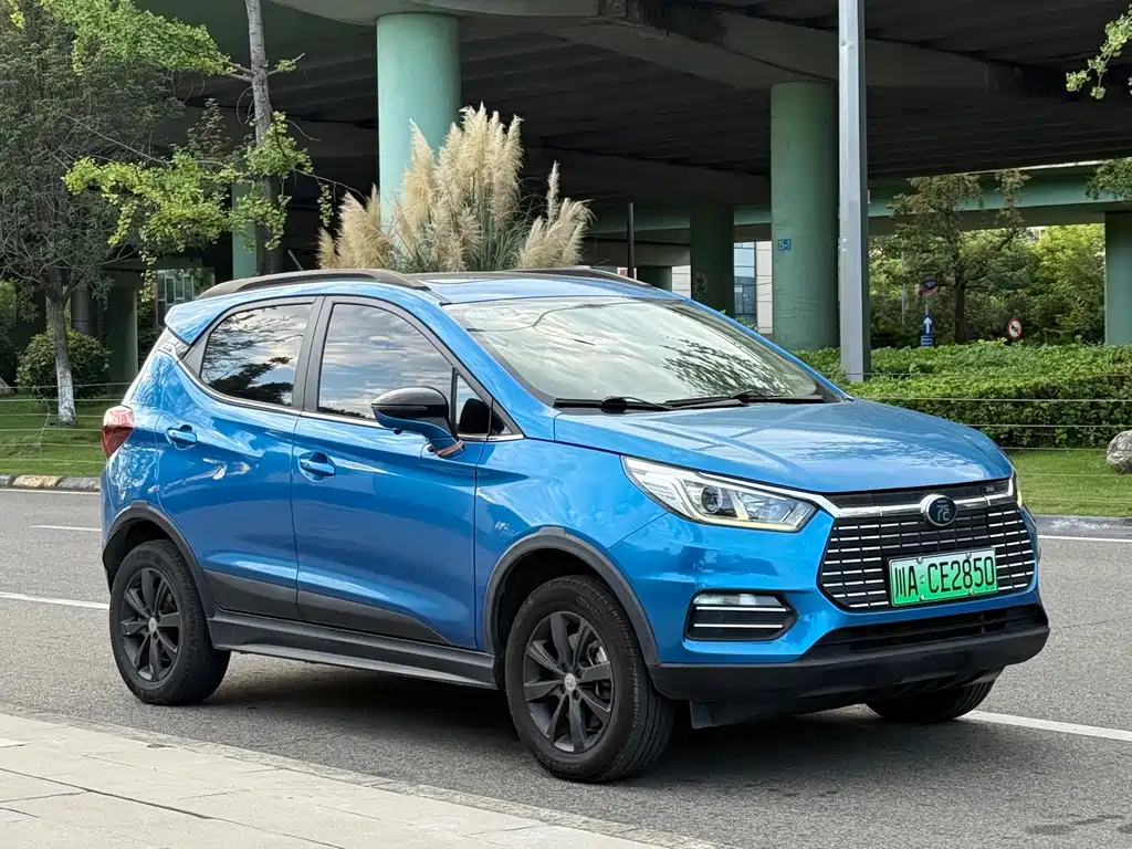 BYD Yuan EV — миниатюра 7