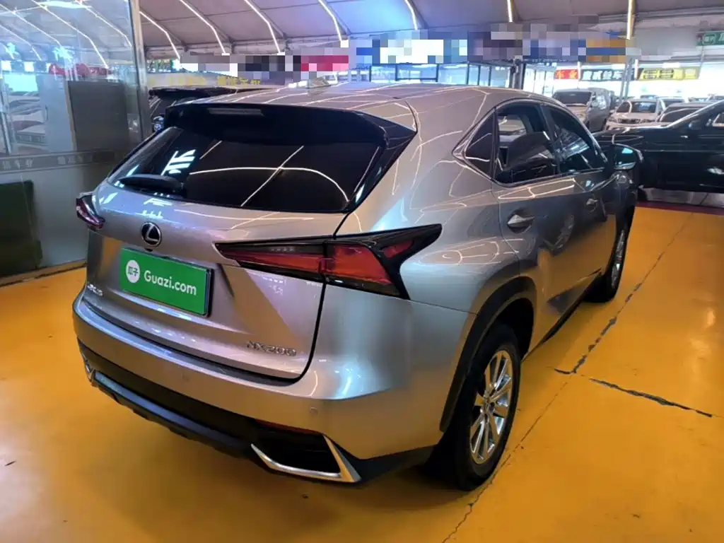 Lexus NX — миниатюра 7