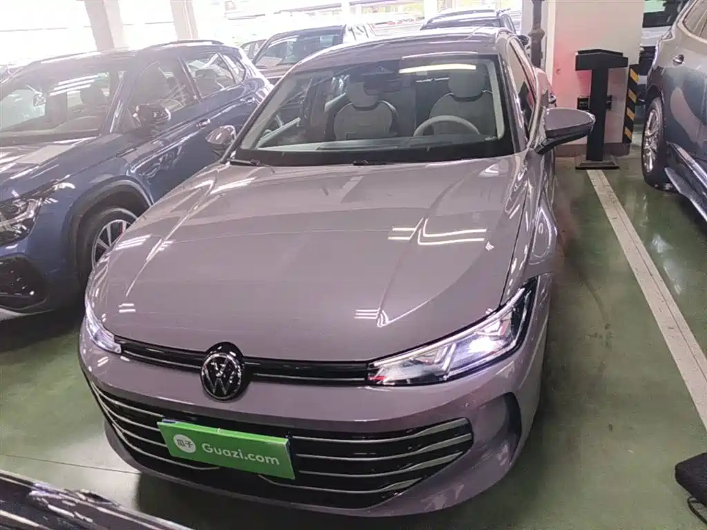 Volkswagen Passat 2025 Pro 380TSI