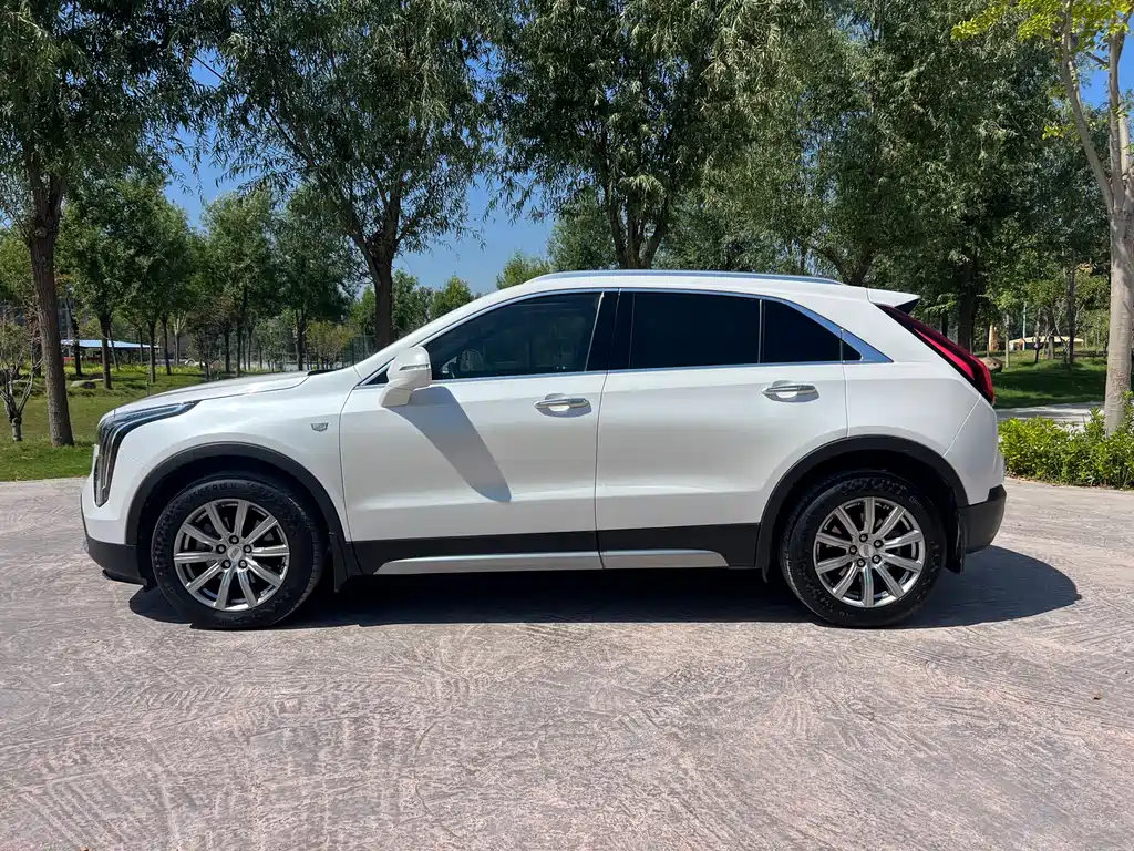 Cadillac XT4 — миниатюра 2