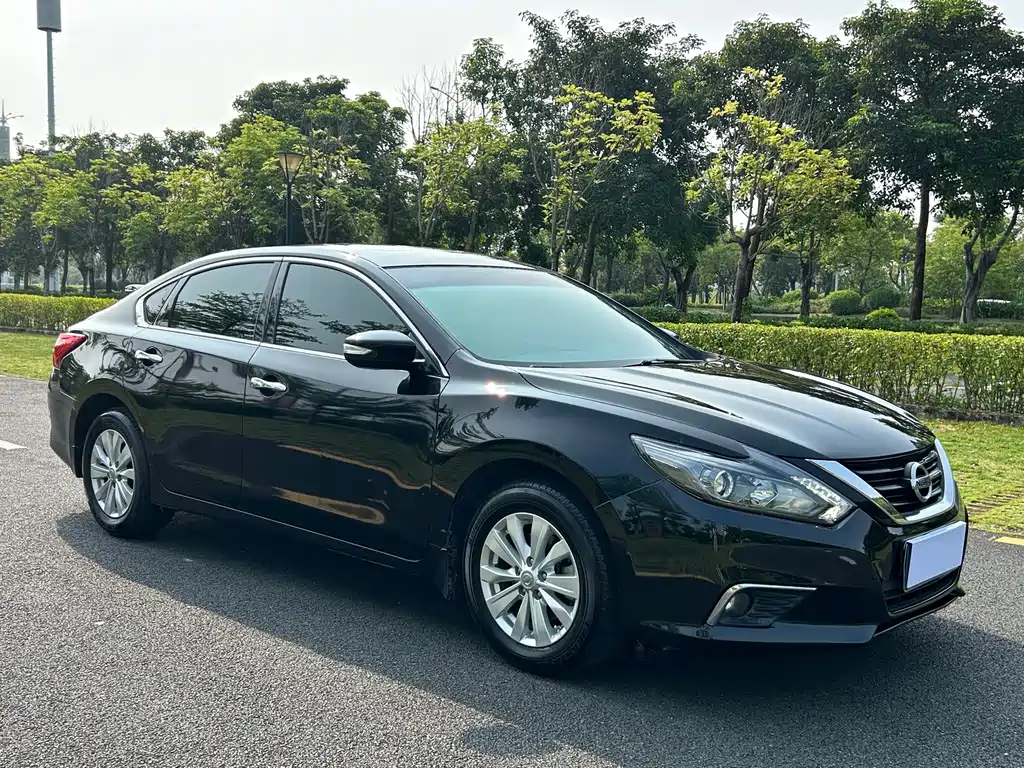 Nissan Teana — миниатюра 3